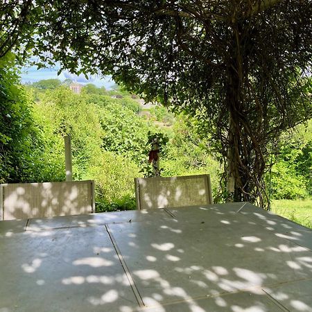 Villa Le Coin Caché Le Vigeant Esterno foto